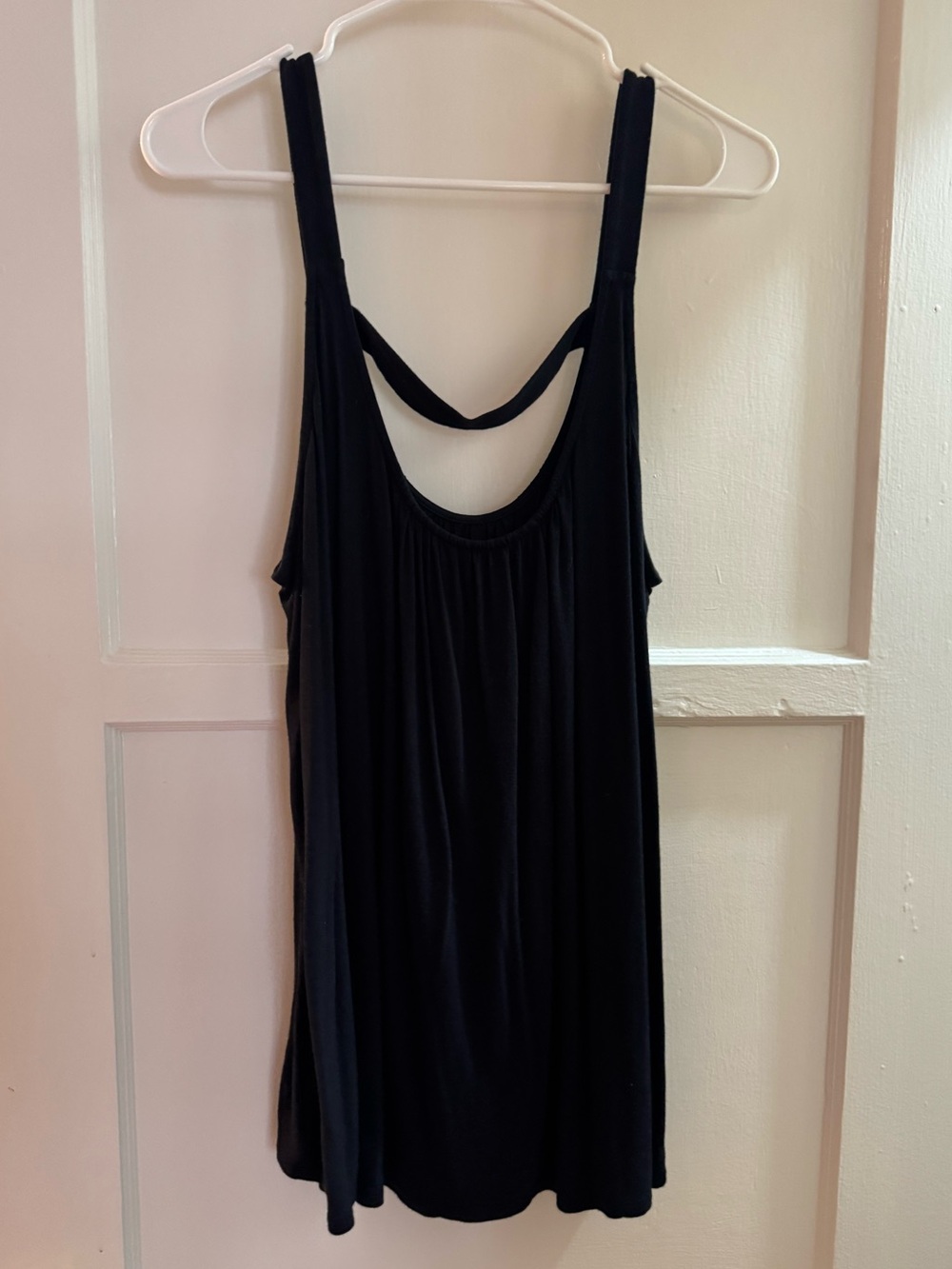 Black Sleeveless Swing Tank Top